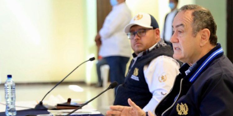 Alejandro Giammattei aseguró que el próximo presidente deberá hacer giras departamentales