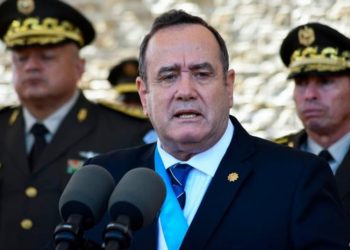 Alejandro Giammattei niega haber recibido sobornos de rusos