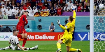 Alemania arranca un punto ante España, que aplaza el pase a octavos del Mundial de Qatar