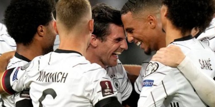 Alemania asume liderato de grupo tras golear a Armenia