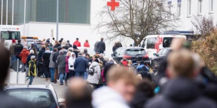 Alemania debate medidas contra el COVID-19 en medio de cifras récord.