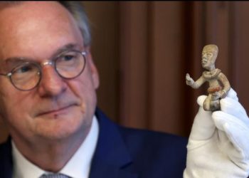 Alemania devuelve trece piezas precolombinas a México y Guatemala