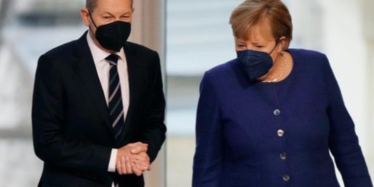 Alemania: Merkel y Scholz anuncian restricciones drásticas a los no vacunados