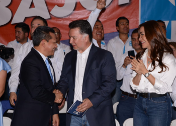 VIVA proclama a Alfonso Portillo como candidato a diputado