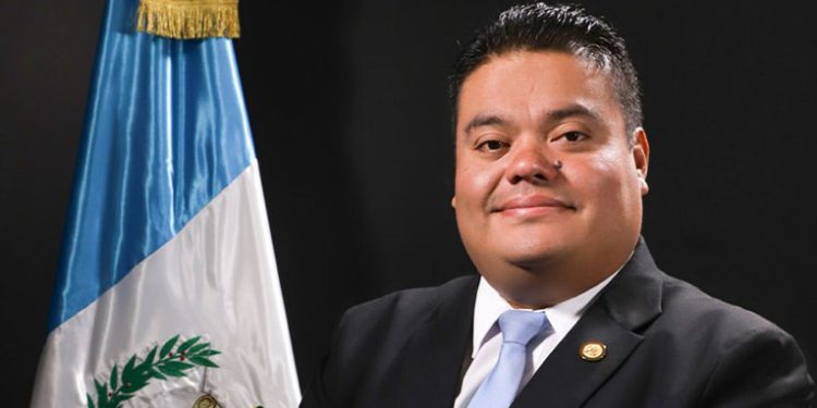 Allan Rodríguez hace llamado a jefes de bloque