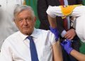 AMLO recibe la vacuna de AstraZeneca contra el Covid-19