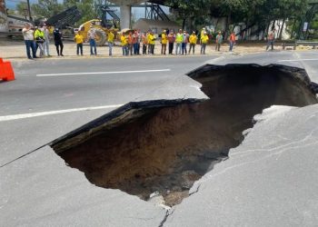 Analizan utilizar explosivos para habilitar paso obstruido por derrumbe en el kilómetro 24 de la ruta Interamericana