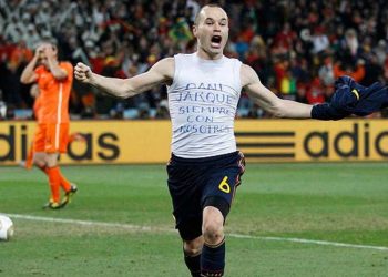 Andrés Iniesta se retira del fútbol profesional