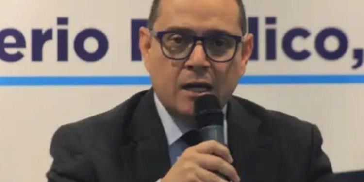 Ángel Pineda responde a Arévalo: Cumplir la ley es esencial para el Estado de derecho