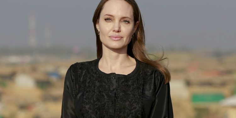 Angelina Jolie viaja a la ciudad ucraniana de Lvov