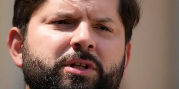 Ante violencia, Gabriel Boric dice que Chile no es Ecuador