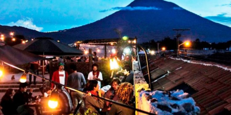 Antigua cerrará bares, discotecas el jueves y viernes Santo