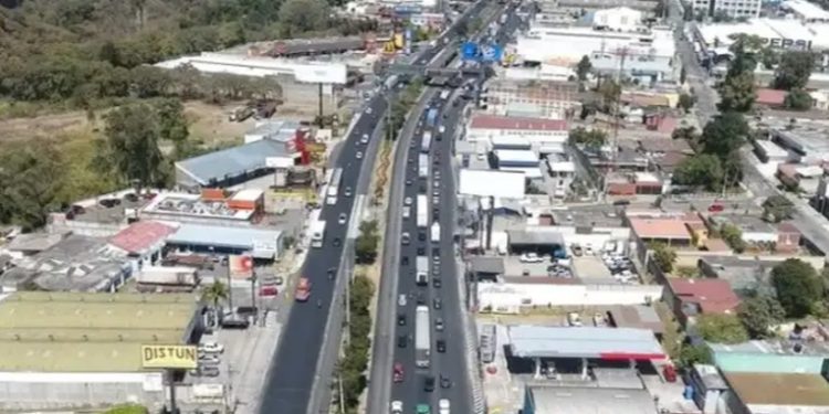Anuncian inicio de construcción de paso a desnivel en la Calzada Aguilar Batres