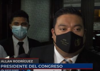 Aplazan juramentación de Gloria Porras