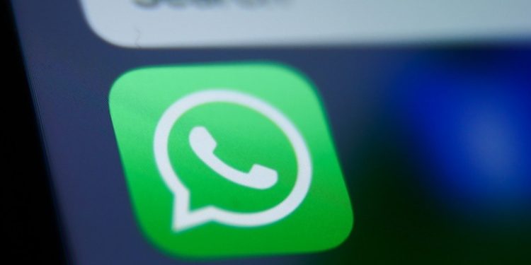Apple elimina WhatsApp y otras 'apps' populares de su tienda en China
