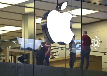 Apple se convierte en la primera compañí­a del mundo con capitalización de 3.000 millones de dólares