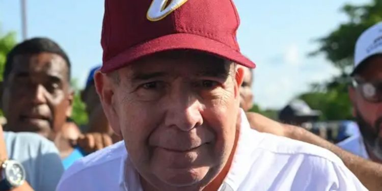 Aprueban reconocer a González Urrutia como presidente electo