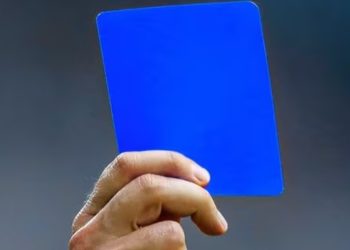 Aprueban uso de tarjeta azul