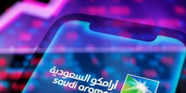 Aramco ganó en 2023 casi un 25% menos