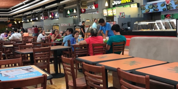 íreas de comida de Centros Comerciales, agradecen que no haya más