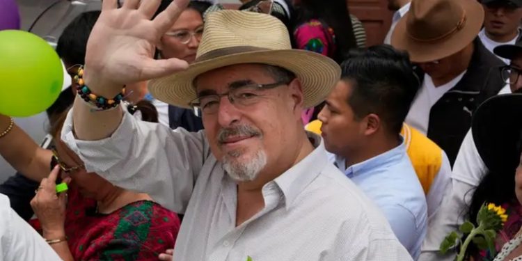 Arévalo cierra campaña electoral