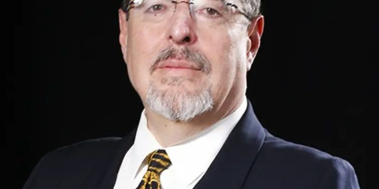 Arévalo: en Guatemala lo primero es reconstruir el Estado