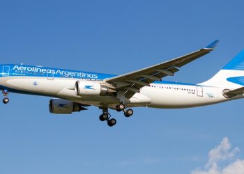 Argentina actuará contra Venezuela por impedir paso aéreo a sus aviones