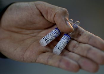 Argentina comienza la producción del segundo componente de la vacuna Sputnik V contra el coronavirus