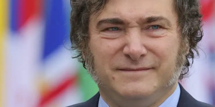 Argentina: fuerte caída de pobreza en segunda mitad de 2024