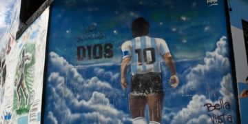 Argentina llora a Maradona un año después de su muerte