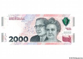 Argentina saca un billete de 2.000 pesos ante la inflación