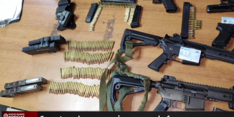 Armas ilegales incautadas: Operativo en Ruta al Atlántico deja 6 hombres bajo arresto