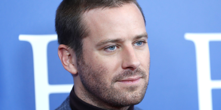 Armie Hammer rompe su silencio tras las acusaciones de violación