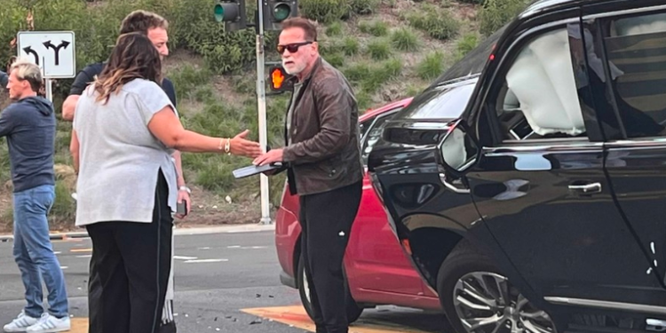Arnold Schwarzenegger protagoniza un serio accidente de tránsito en EE.UU.