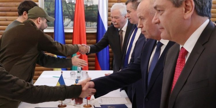 Arranca la segunda ronda de negociación entre las delegaciones de Rusia y de Ucrania desde el inicio de la operación militar