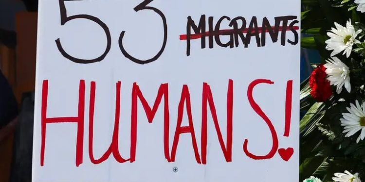 Arrestan a guatemalteco por muerte de 53 migrantes en Texas