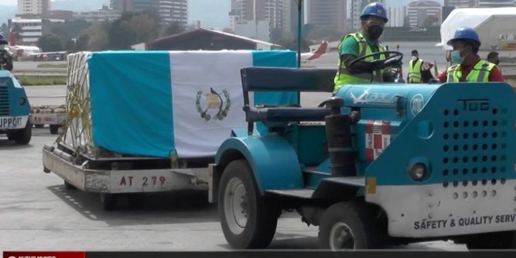 ARRIBA NUEVO LOTE DE LA VACUNA RUSA SPUTNIK V