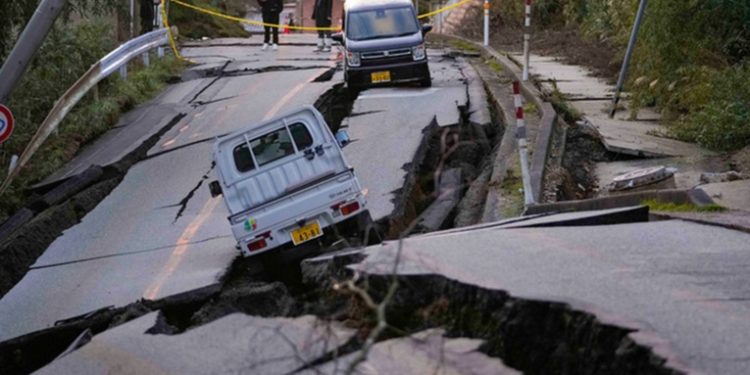 Asciende a 57 la cifra de muertos por terremoto en Japón
