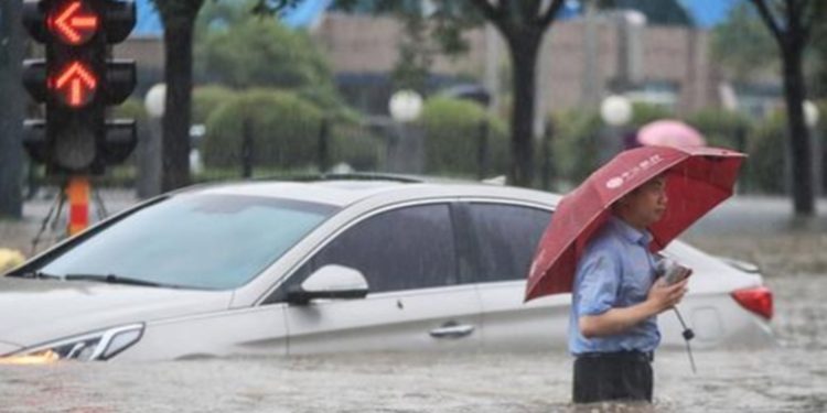 Ascienden a 33 los muertos por las inundaciones en China