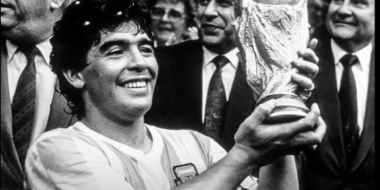 Aseguran que asesinaron a Maradona