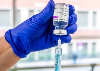 AstraZeneca retira de la venta su vacuna contra el covid a nivel mundial: ¿por qué?