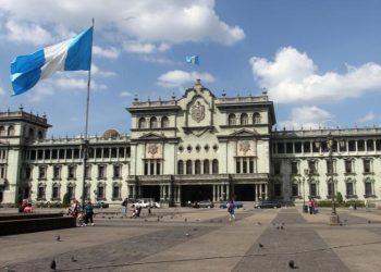 Asueto del 20 de octubre se trasladará al lunes para los trabajadores del Ejecutivo