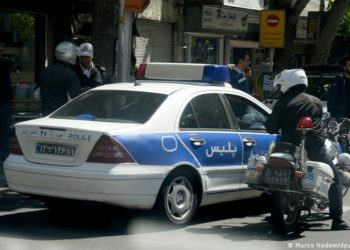 Ataque contra santuario chiita deja al menos 15 muertos en Irán
