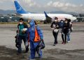 Aumenta número de deportaciones ví­a aérea desde México y Estados Unidos