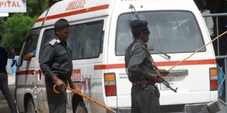 Aumentan a diez los muertos tras ataque suicida en Somalia