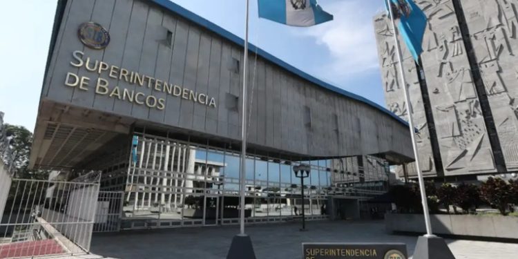 Aumentan cuentas millonarias,más de 90 % de crecimiento, según la Superintendencia de Bancos