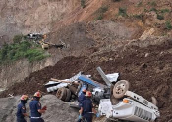Autoridades buscan a desaparecidos tras deslizamiento en Quiché que deja 3 muertos