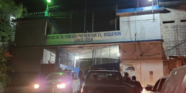 Autoridades confirman hallazgo de tres cuerpos sin vida en la cárcel El Boquerón en Santa Rosa