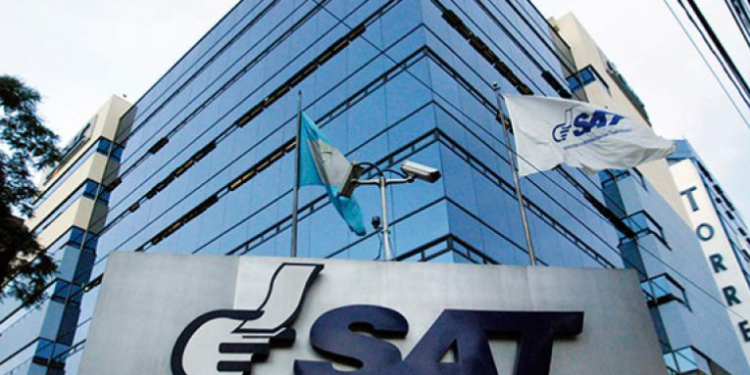 Autoridades de INGUAT y de la SAT firman convenio que da acceso a la información de Hoteles en el país.