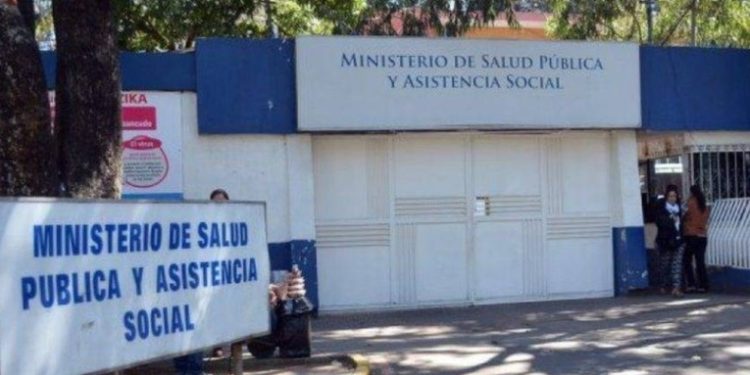 Autoridades de Salud reportan descenso en personas positivas por COVID-19